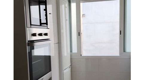 Foto 4 de Piso de alquiler en Nueva España, Madrid Capital