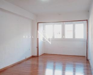 Bedroom of Flat to rent in  Valencia Capital  with Air Conditioner and Heating