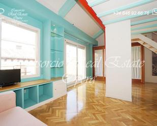 Living room of Attic for sale in  Madrid Capital  with Air Conditioner, Terrace and Balcony