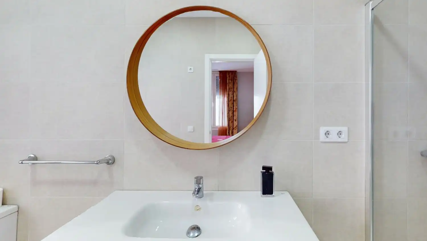 Baño de Piso en venta en Sevilla con Aire acondicionado y Calefacción