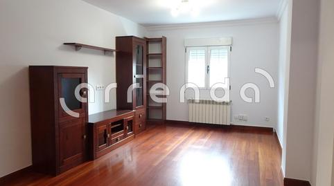 Foto 4 de Piso de alquiler en León Felipe, Puerto Chico, Santander