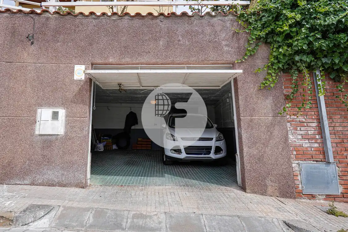 Parking de Casa o chalet en venta en Viladecans con Aire acondicionado, Calefacción y Terraza