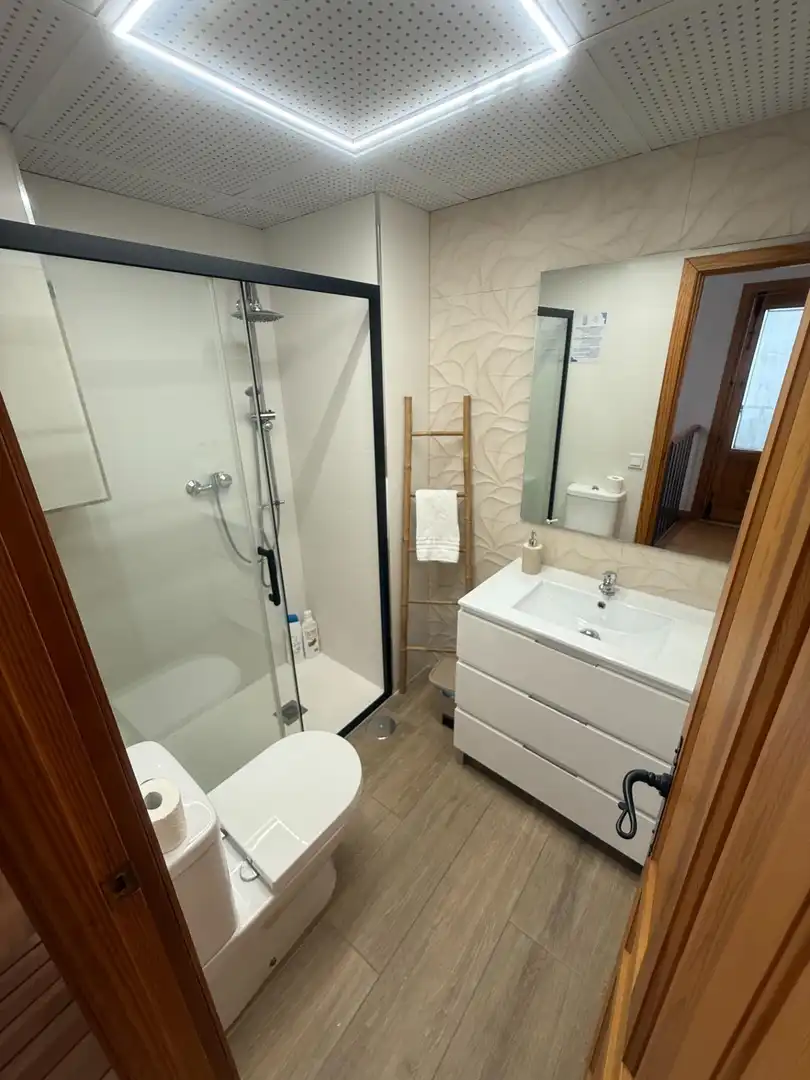 Baño de Dúplex de alquiler en Córdoba con Aire acondicionado y Amueblado
