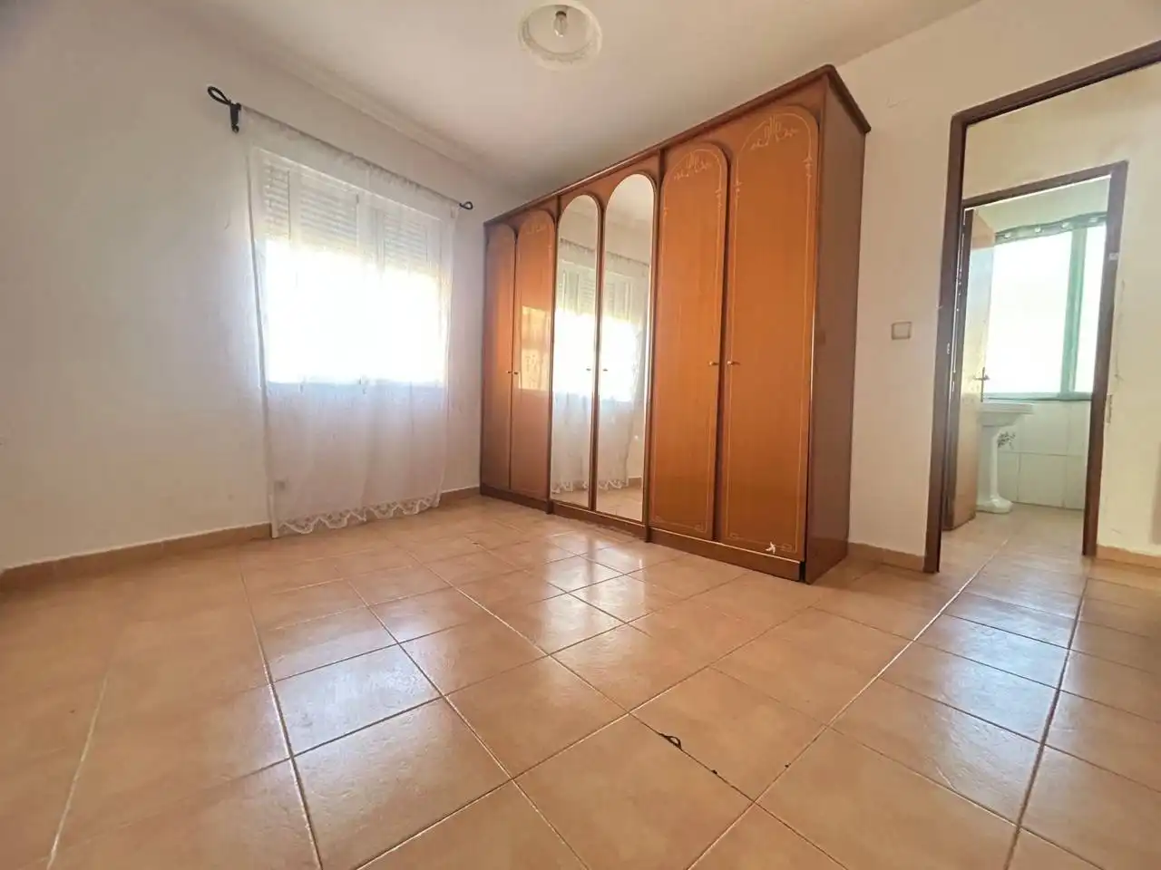 Habitación de Piso en venta en Mora con Calefacción y Terraza
