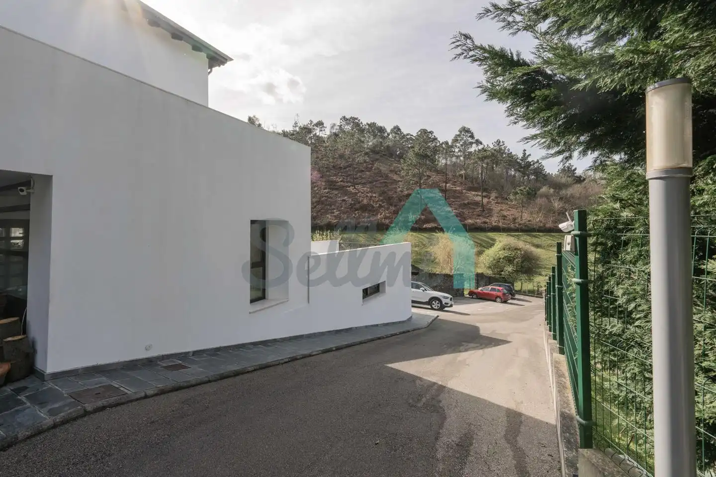 Vista exterior de Casa o xalet en venda en Valdés - Luarca amb Calefacció, Jardí privat i Terrassa