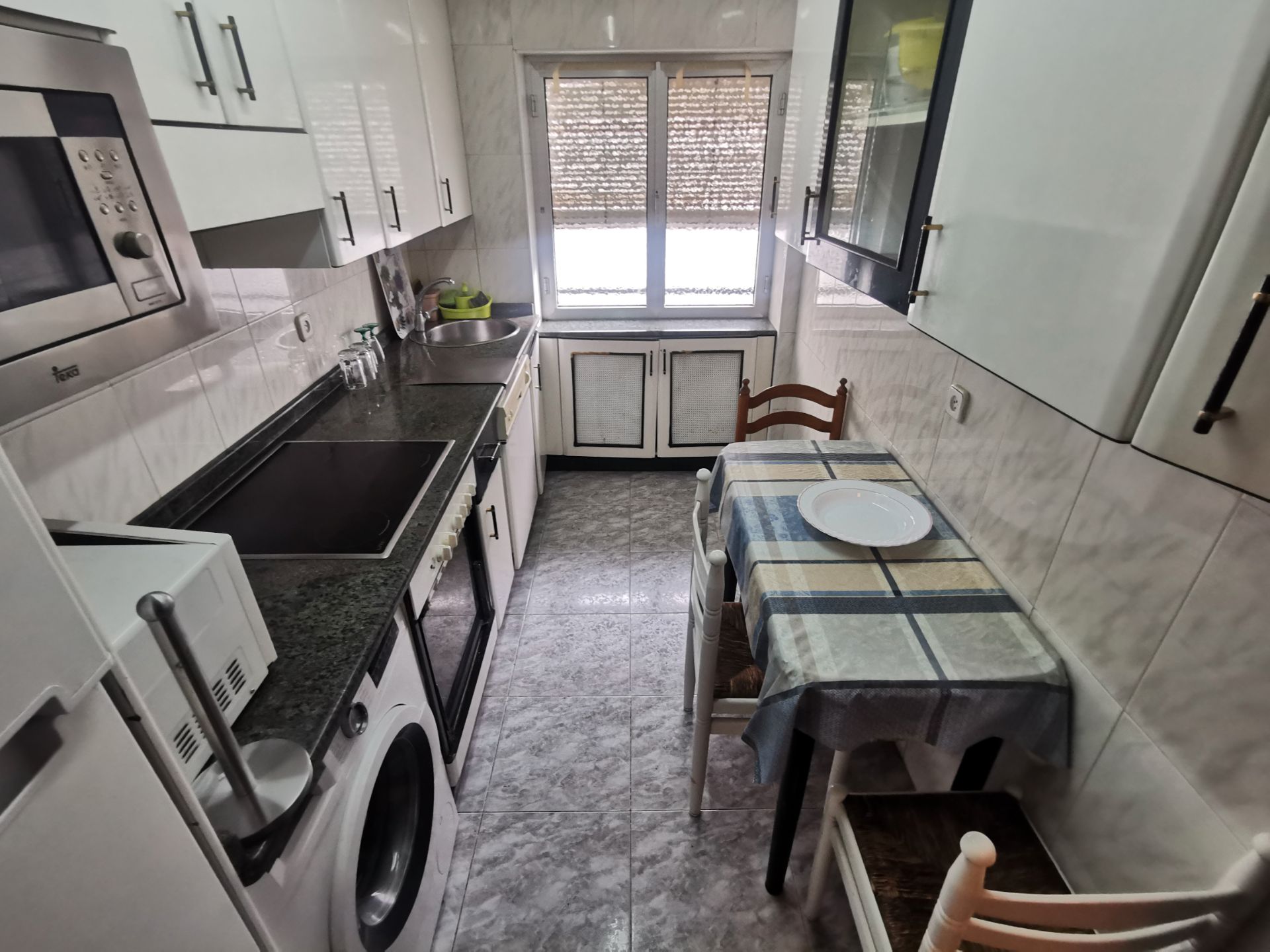 Cuina de Pis en venda en Salamanca Capital amb Calefacció, Parquet i Forn