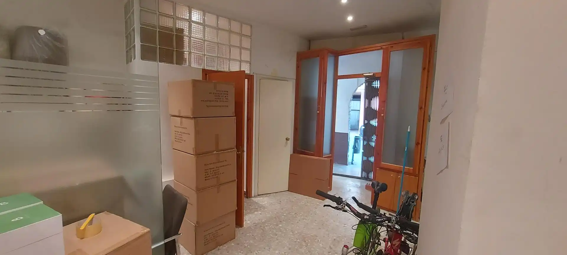 Local comercial en venda a Capdevila, imagen 7