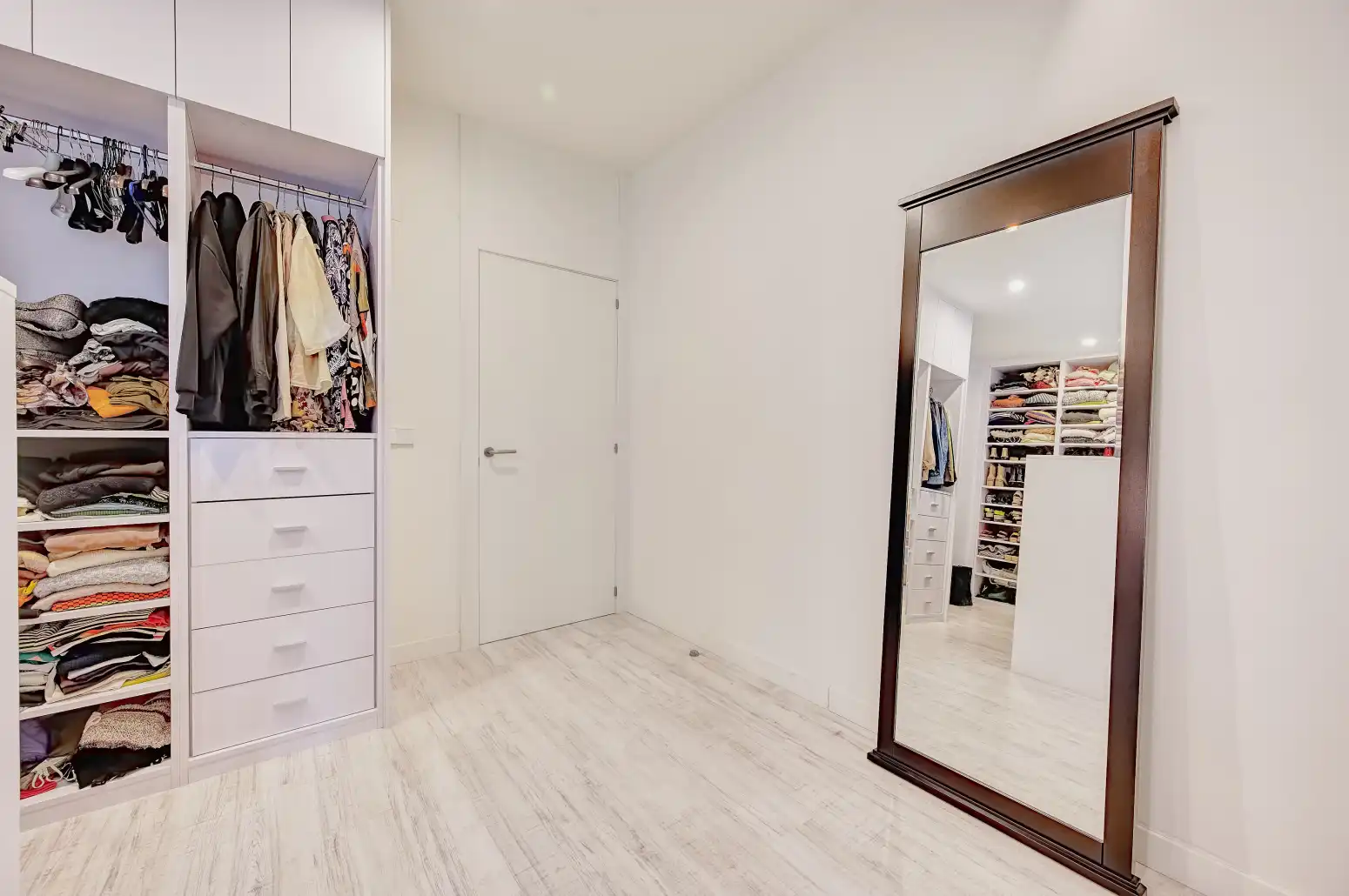 Habitación de Piso en venta en  Pamplona / Iruña con Calefacción, Parquet y Amueblado