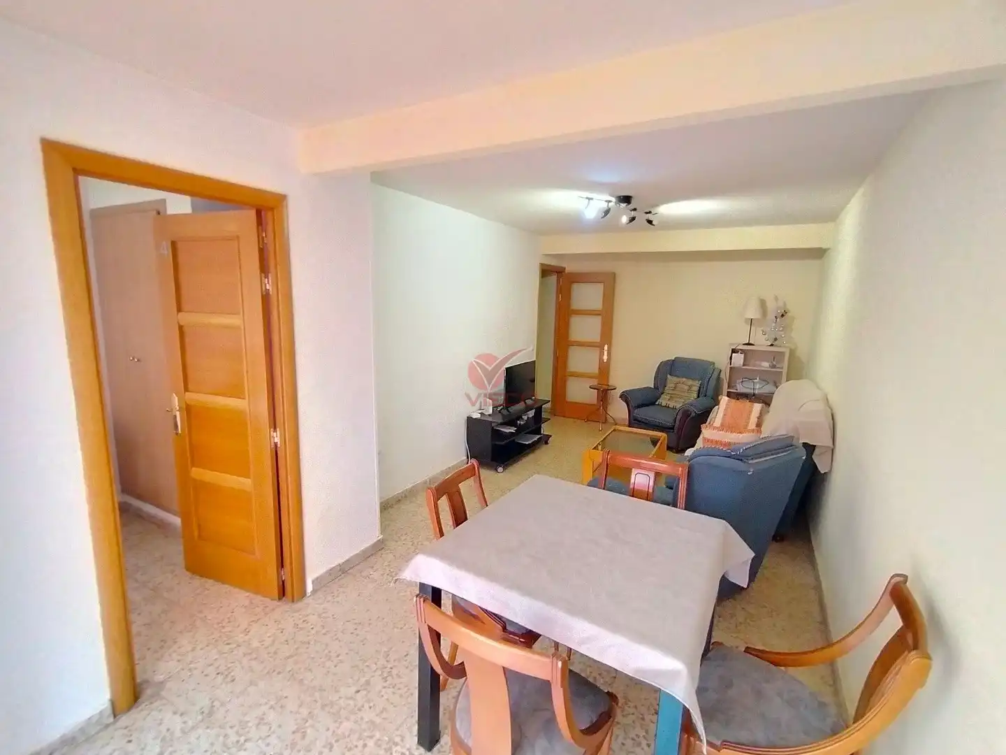 Piso de alquiler en Cuenca con Calefacción, Terraza y Amueblado