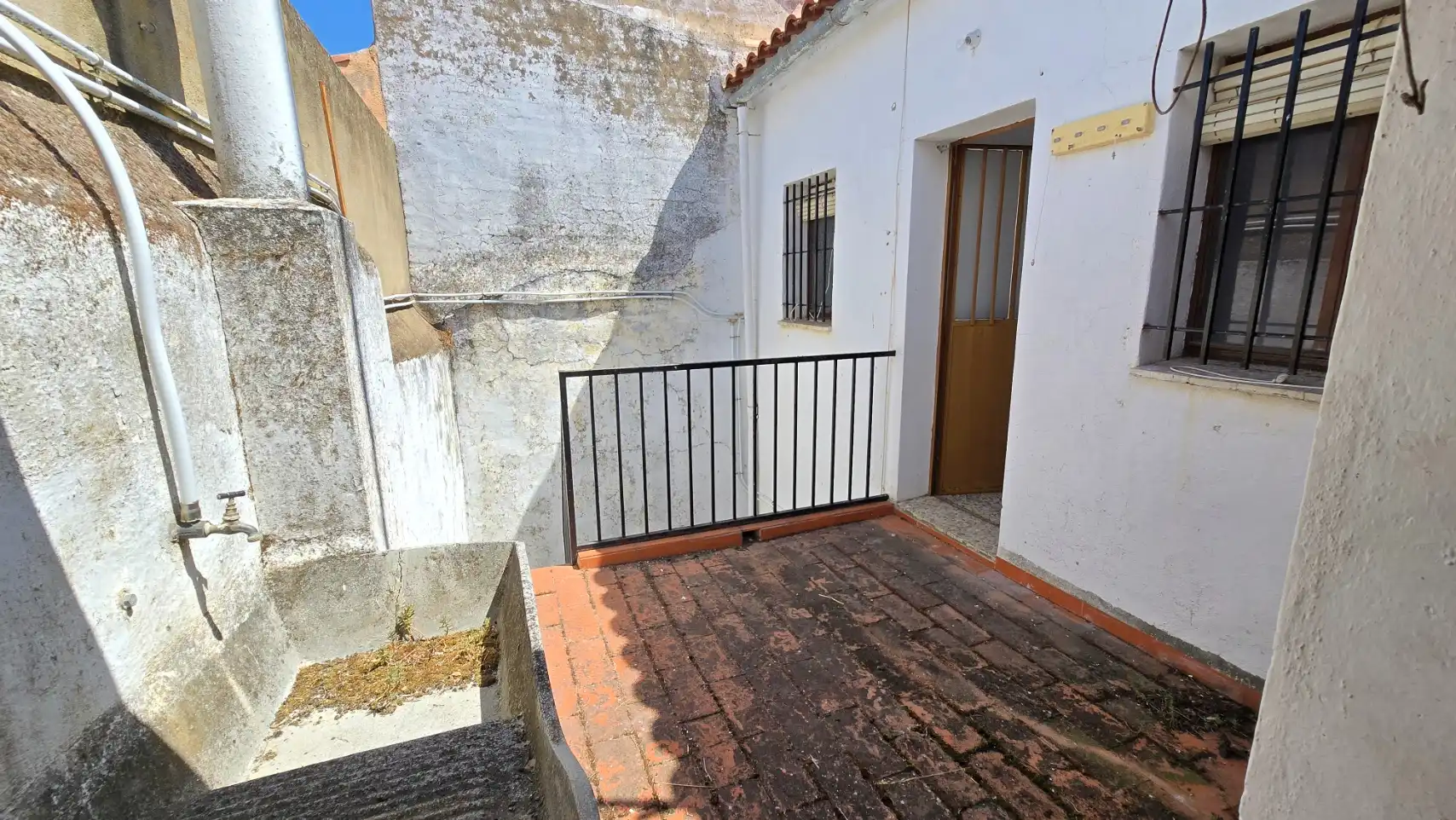 Vista exterior de Casa o xalet en venda en Salorino amb Terrassa