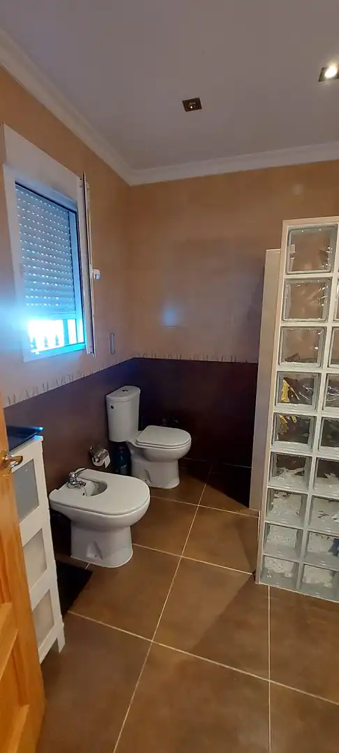 Baño de Casa o chalet en venta en Isla Cristina con Amueblado, Lavadora y Microondas