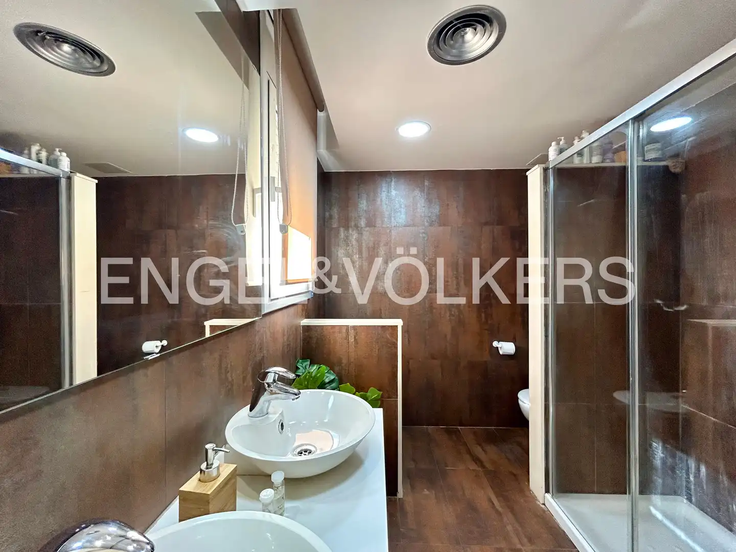 Bathroom of Detached homes for sale in Mont-roig del Camp  with Air Conditioner, Heating and Private garden