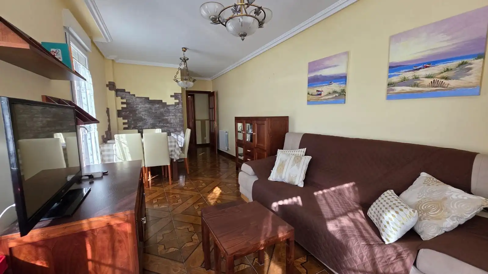 Wohnzimmer von Wohnung zum Verkauf in Castro-Urdiales mit Heizung und Abstellraum