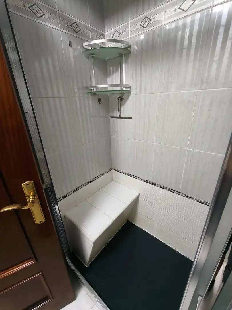 Baño de Piso en venta en Getxo  con Calefacción y Balcón