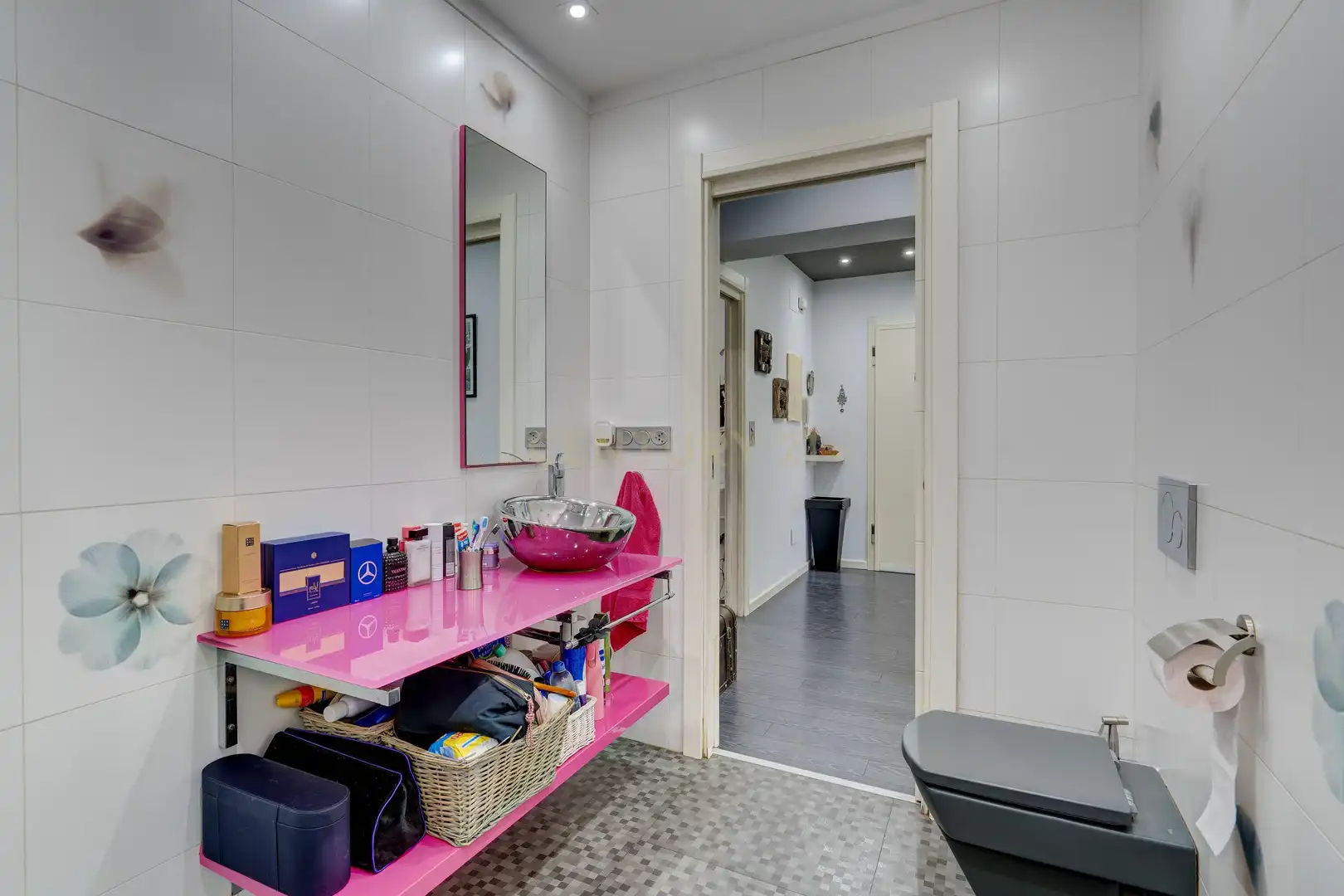 Badezimmer von Wohnungen zum Verkauf in Donostia - San Sebastián 