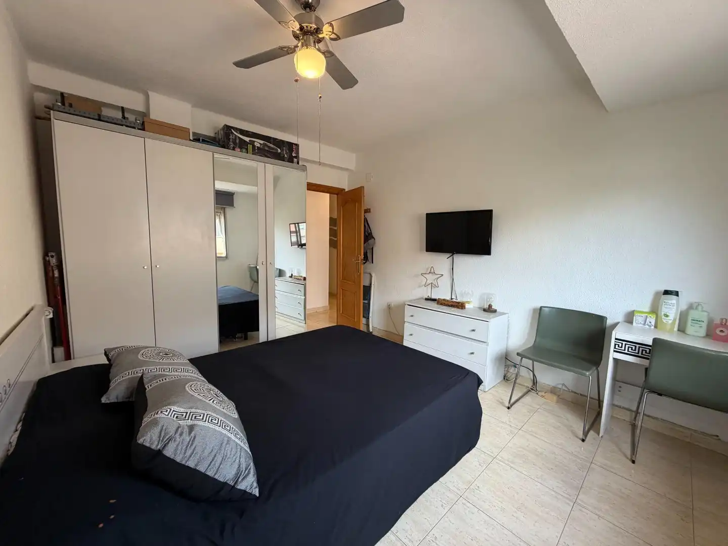 Piso con balcón en venta en Garbinet - Vistahermosa, imagen 7