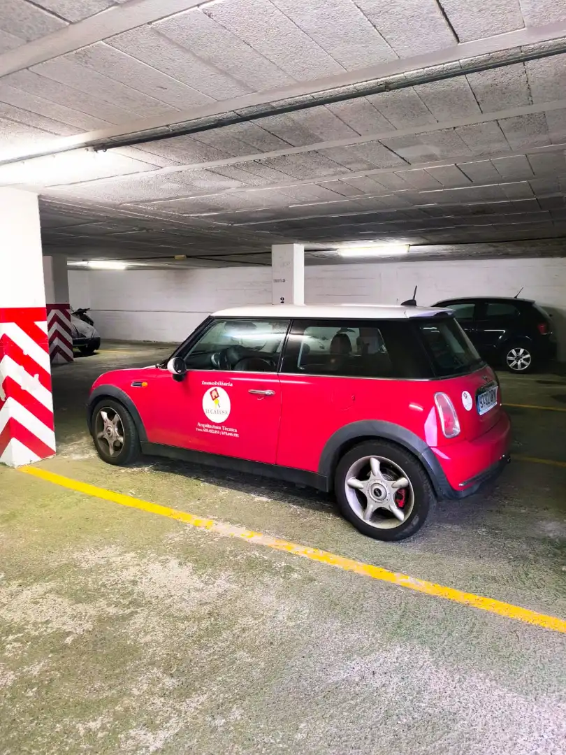 Parking de Piso en venta en Santa Cruz de Tenerife con Horno, Lavadora y Balcón