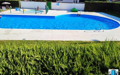 Piscina de Pis en venda en El Portil amb Aire condicionat i Terrassa