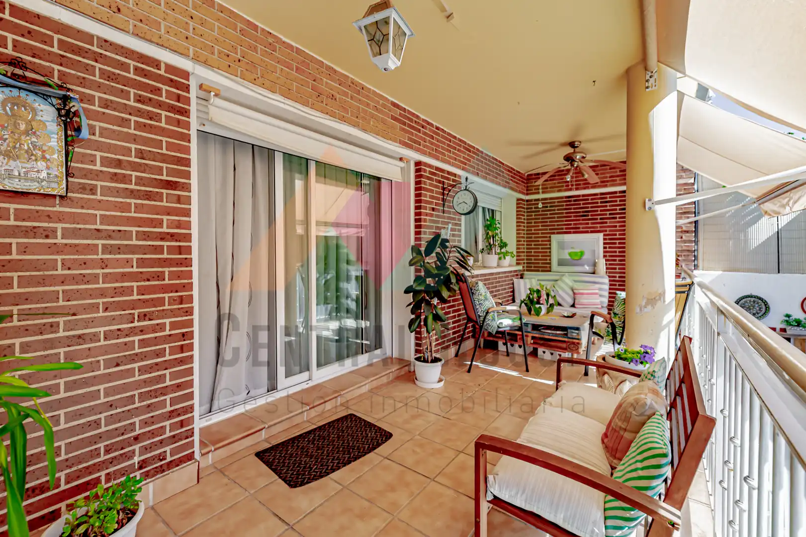 Terraza de Casa adosada en venta en Guadalajara con Aire acondicionado, Calefacción y Jardín privado