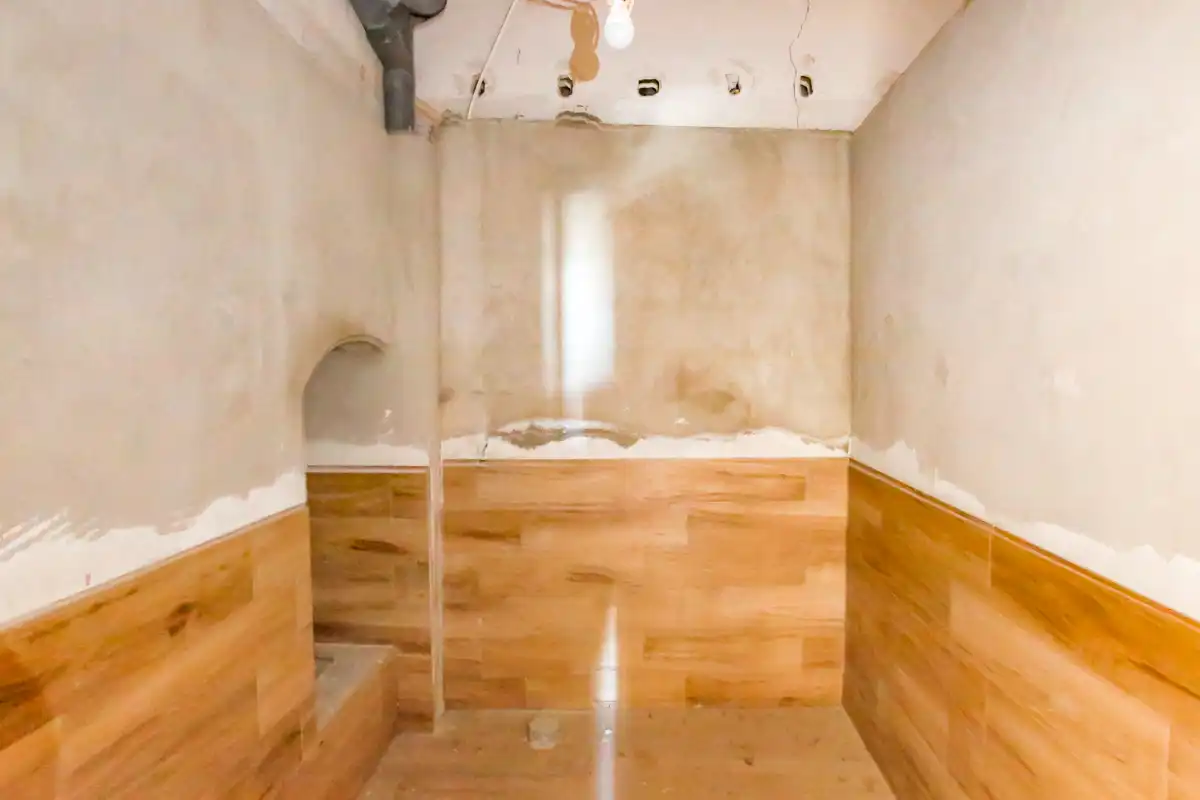 Badezimmer von Country house zum Verkauf in Subirats mit Privatgarten und Balkon