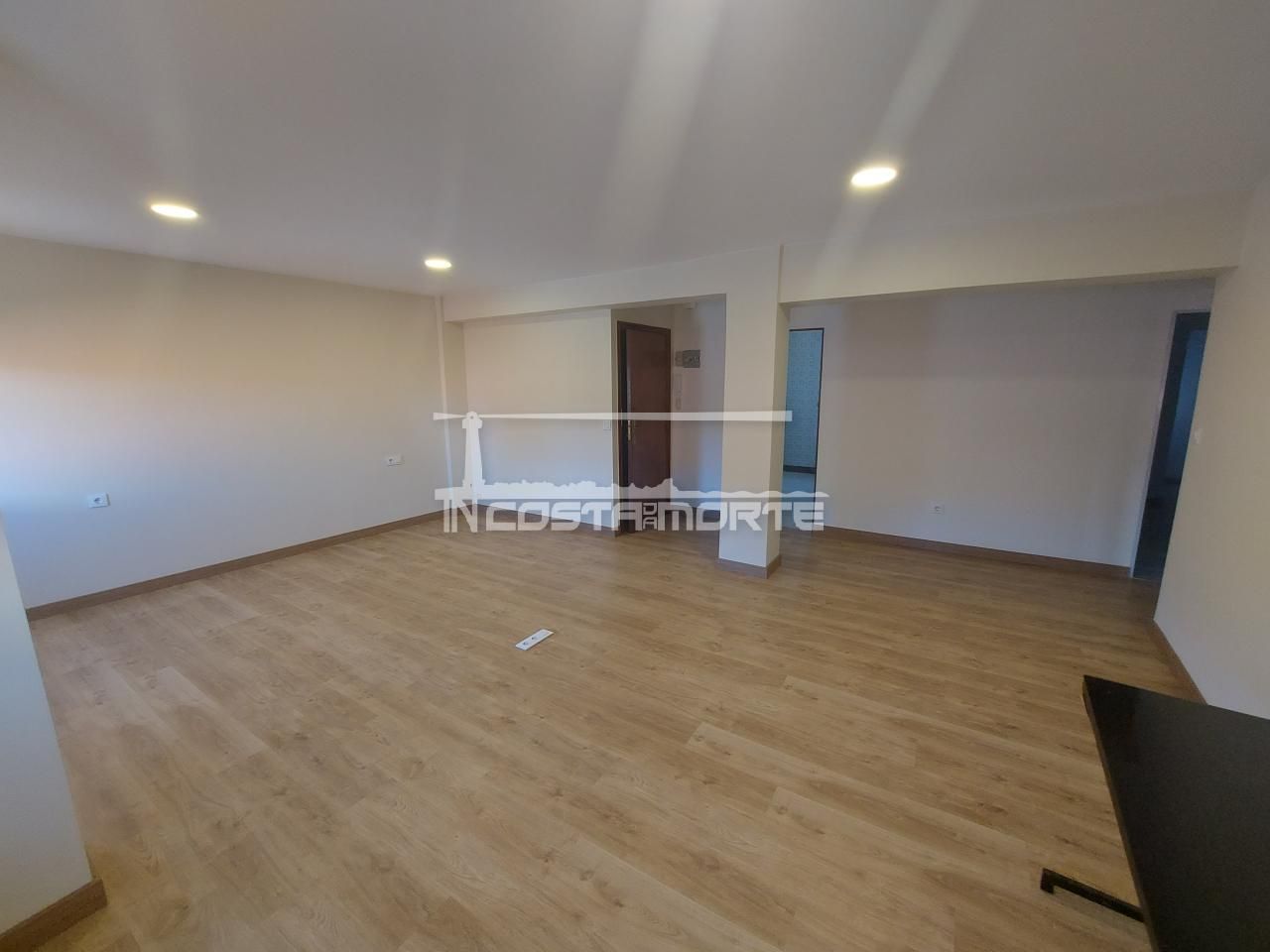 Flat for sale in Cee  with Storage room