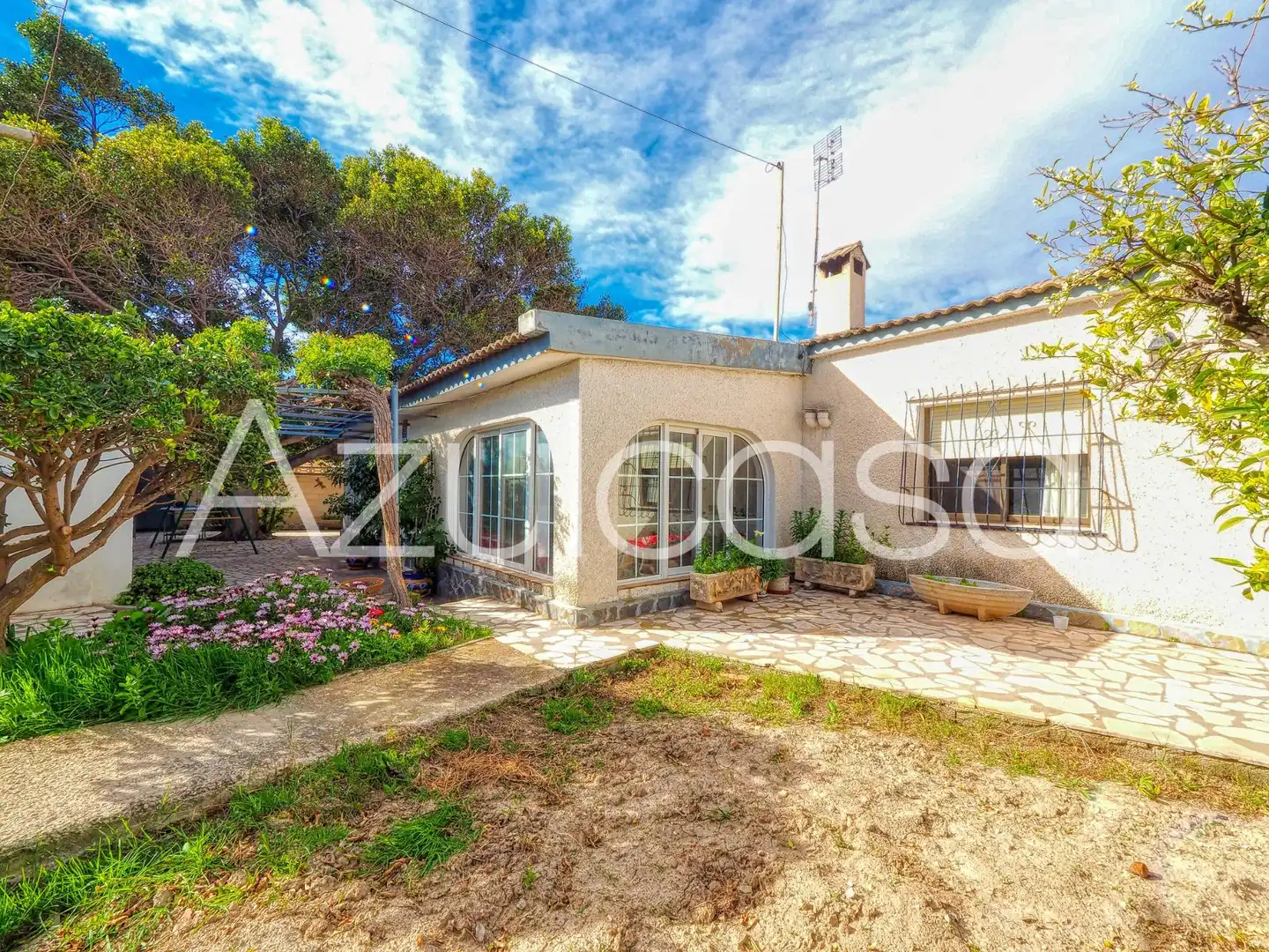 Jardí de Casa o xalet en venda en Busot amb Aire condicionat, Traster i Piscina