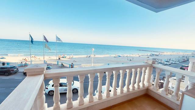 Piso en Alquiler en Zona Playa de los Locos