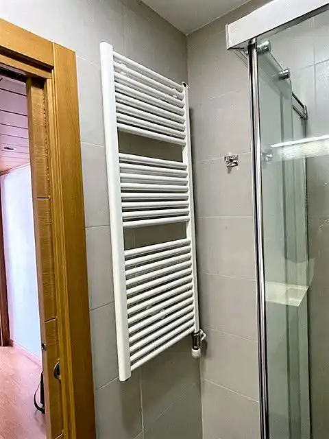 Bathroom of Flat for rent in Castelldefels  with Heating, Parquet flooring and Balcony