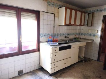 Piso con ascensor en venta en Anduva - Miranda sur