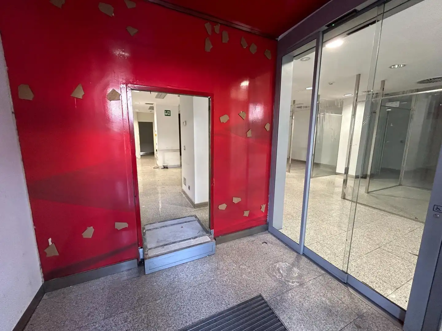 Local comercial de lloguer a Paseo del Doctor Fernández Iparraguirre, imagen 2