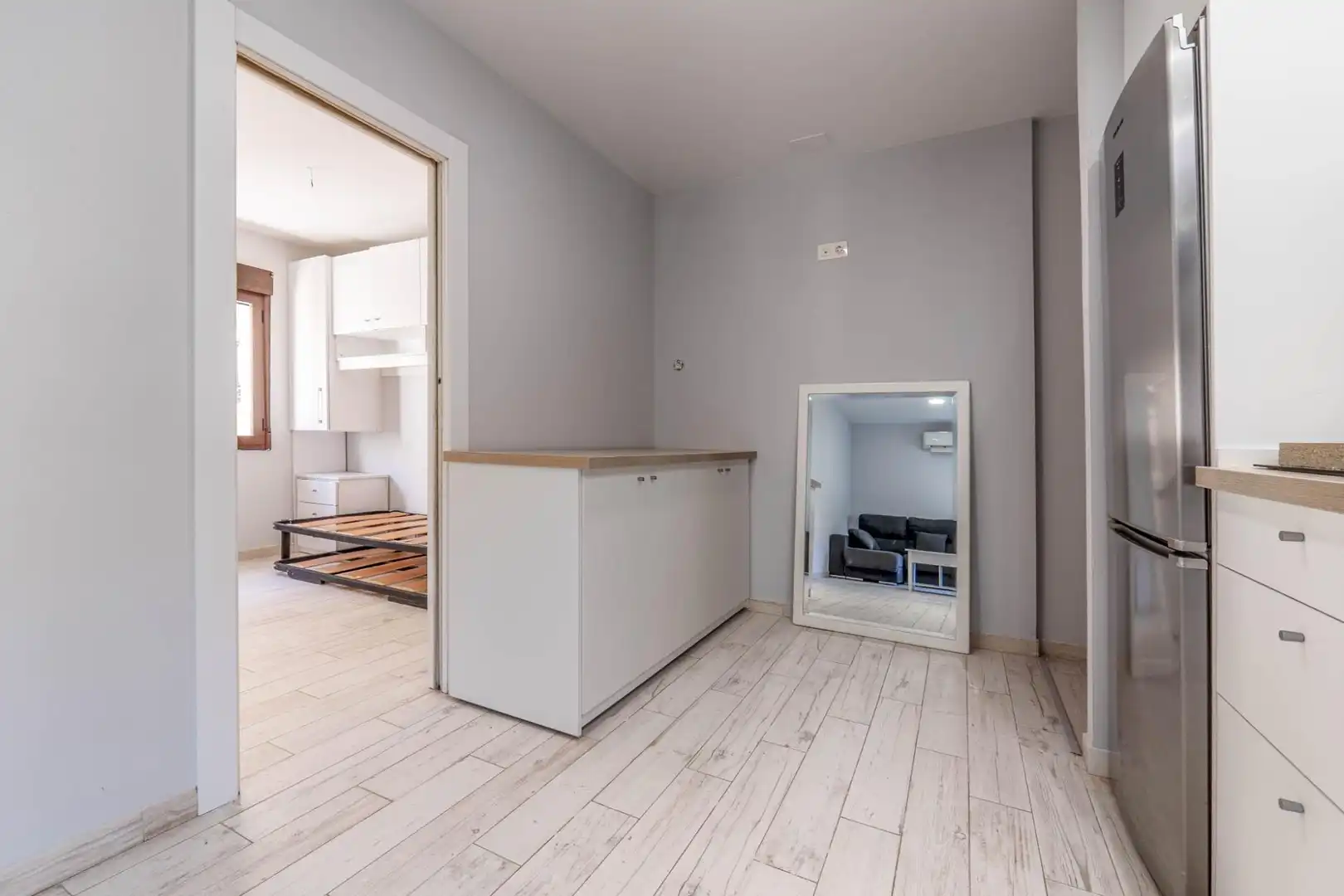 Wohnung zur Miete in Granada mit Klimaanlage, Heizung und Möbliert