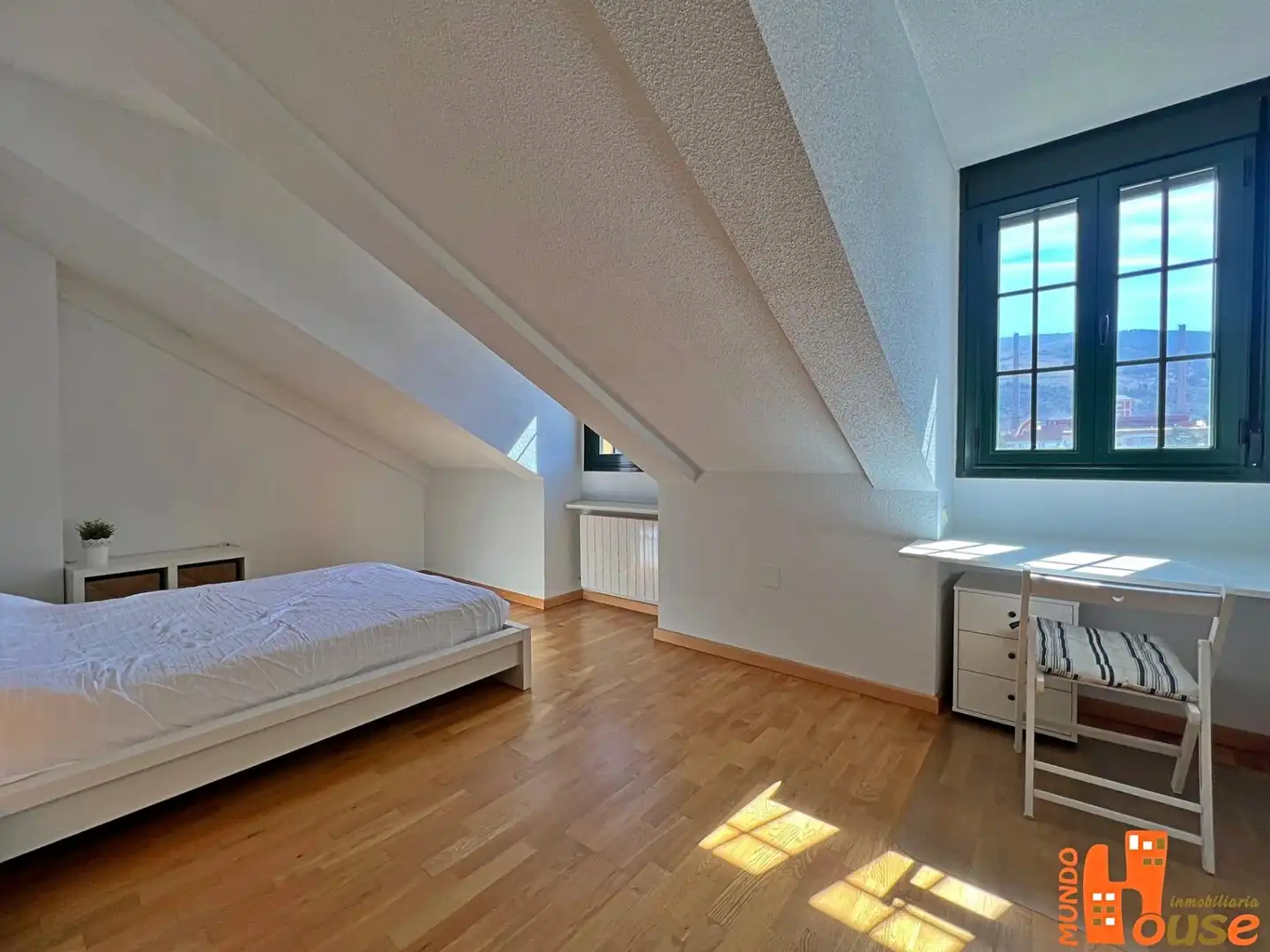Habitación de Ático en venta en Real Sitio de San Ildefonso con Calefacción
