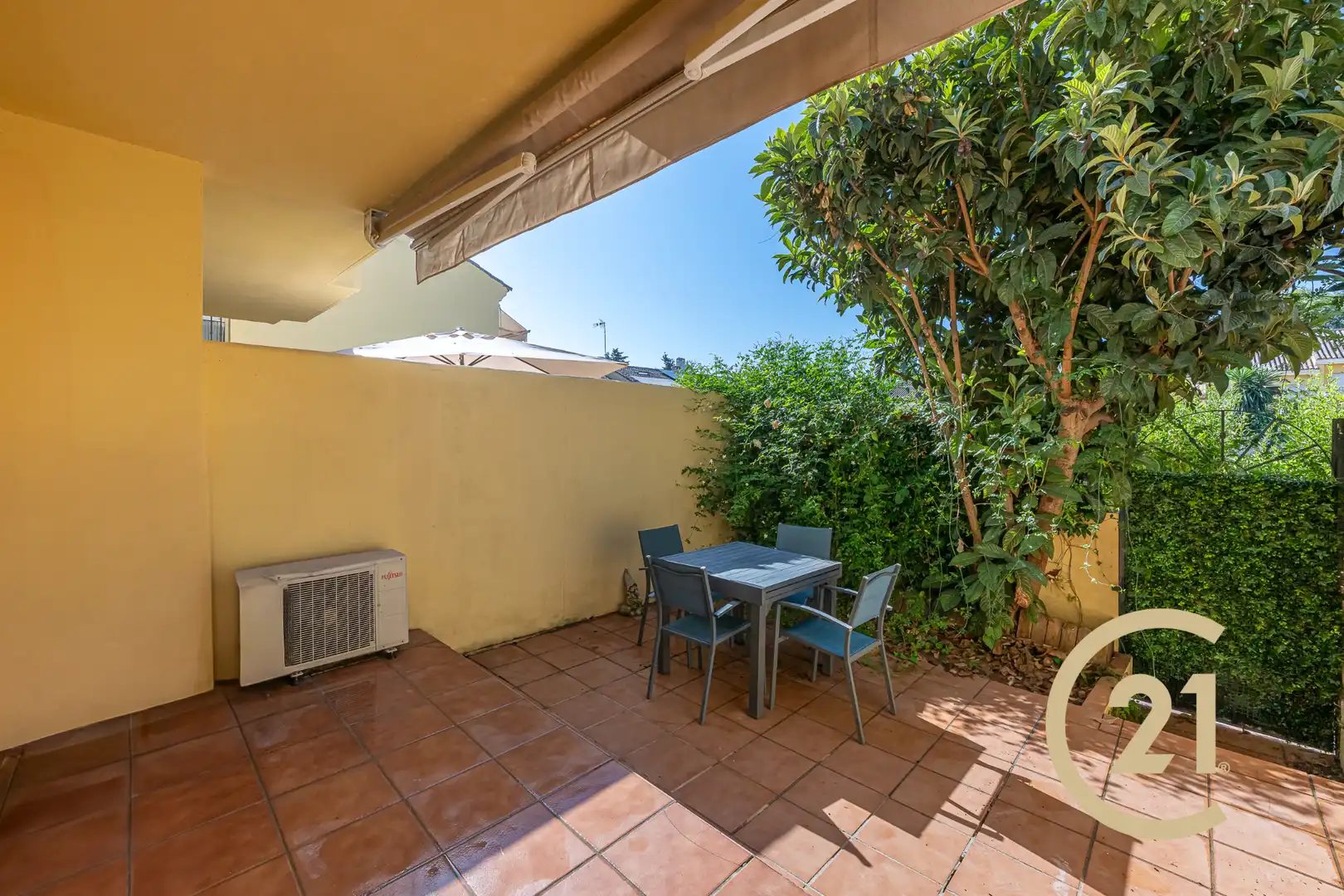 Terrassa de Casa adosada en venda en Estepona amb Aire condicionat, Jardí privat i Terrassa