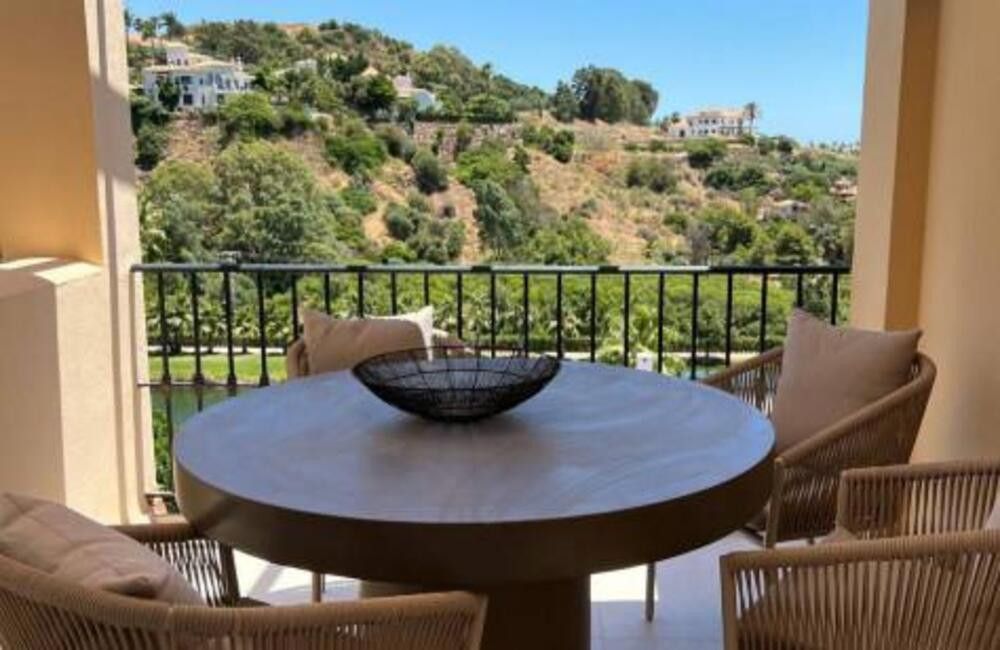 Terrace of Attic to rent in Benahavís  with Air Conditioner, Terrace and Swimming Pool