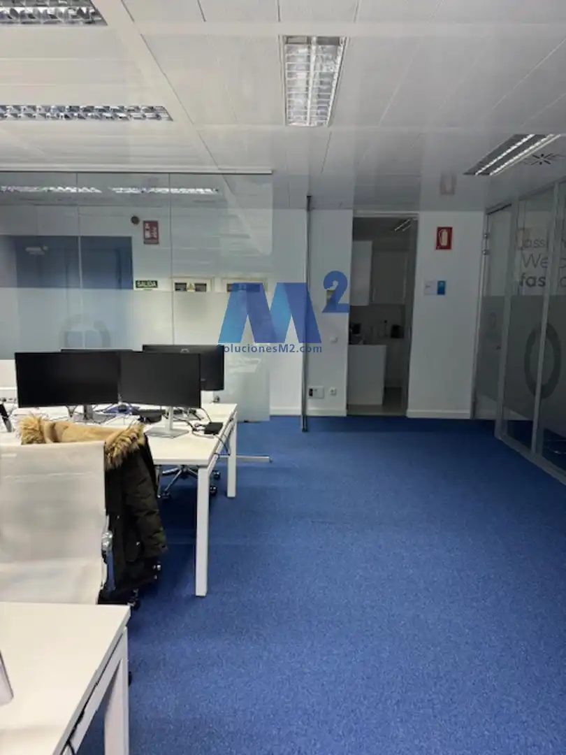 Oficina de alquiler en Anabel Segura, Arroyo de la Vega