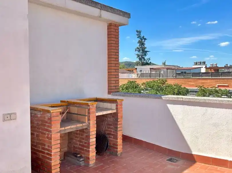 Terraza de Piso en venta en Molins de Rei con Aire acondicionado, Trastero y Balcón