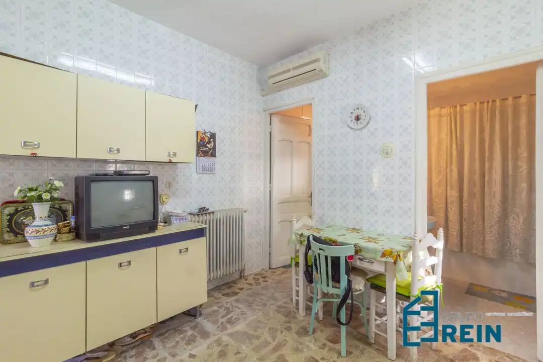 Kitchen of Houses for sale in Carranque  with Air Conditioner, Terrace and Furnished