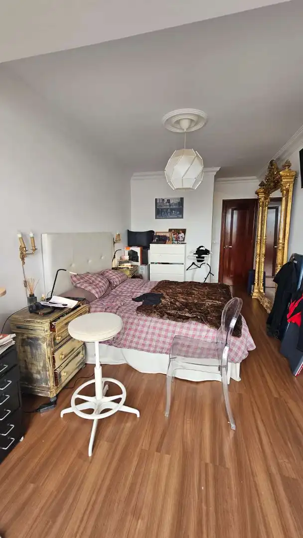 Habitación de Apartamento en venta en Torremolinos con Aire acondicionado, Calefacción y Piscina