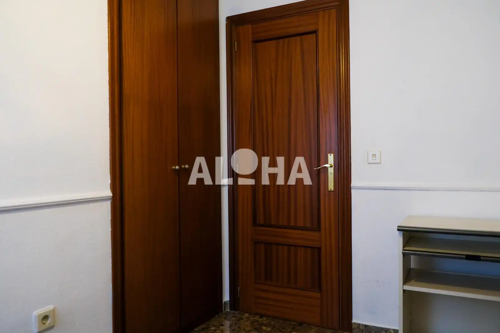 Dormitori de Pis de lloguer en Moncada amb Aire condicionat, Moblat i Balcó