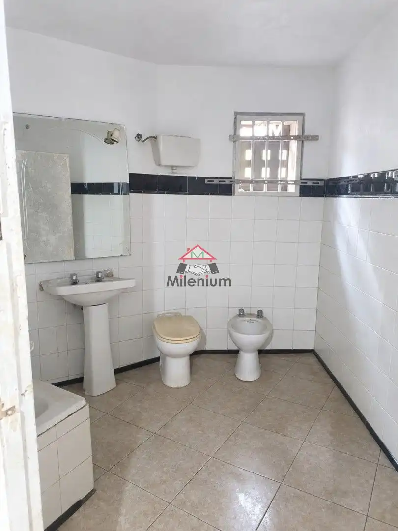 Baño de Casa o chalet en venta en Algeciras con Terraza y Alarma