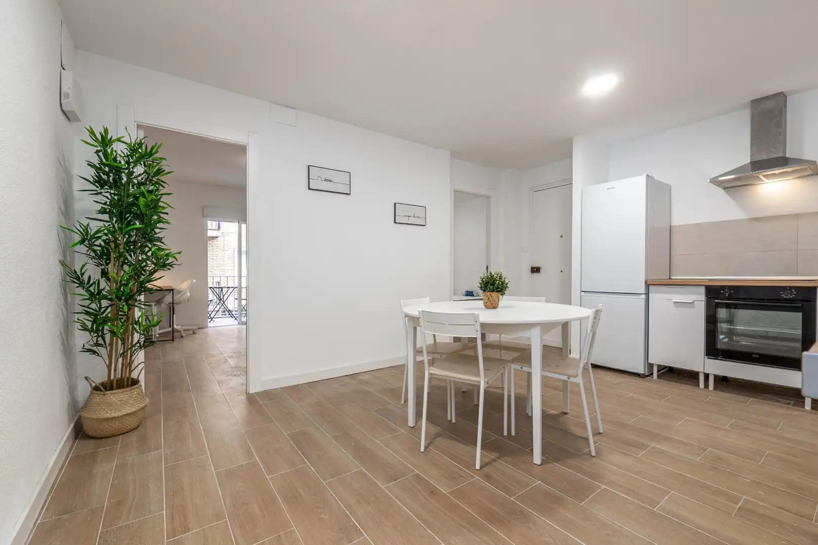 Dining room of Flat for rent in  Granada Capital  with Furnished