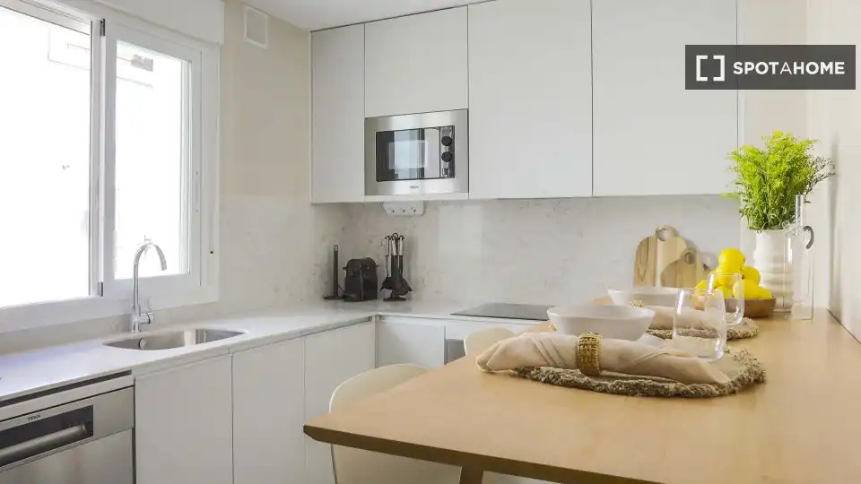 Appartamento con terrazza in affitto a Chamartín, imagen 17