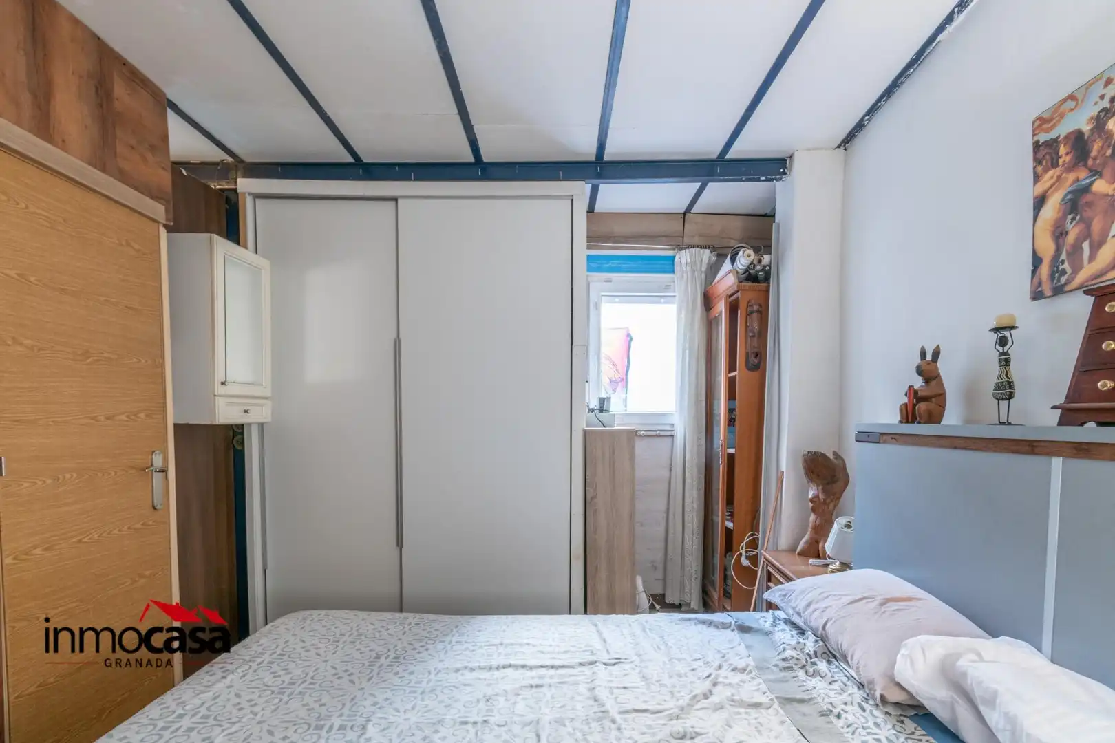 Habitación de Edificio en venta en Granada