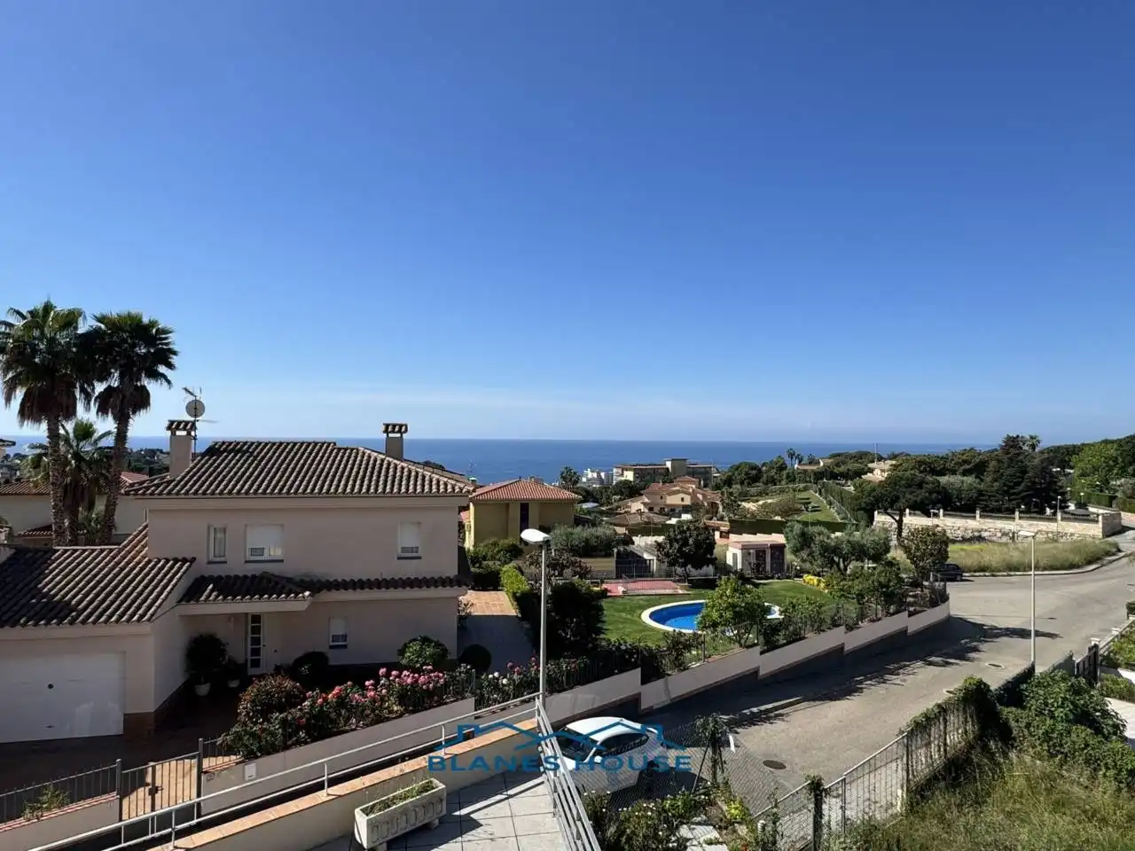 Vista exterior de Casa o xalet en venda en Lloret de Mar amb Aire condicionat, Calefacció i Jardí privat