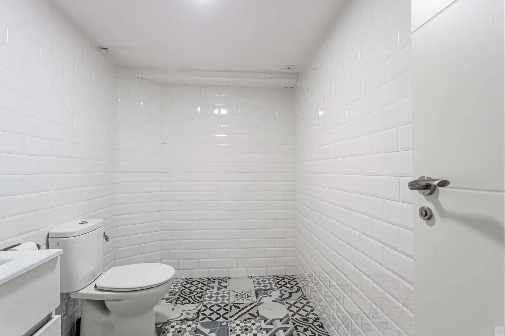 Badezimmer von Geschaftsraum zur Miete in Majadahonda