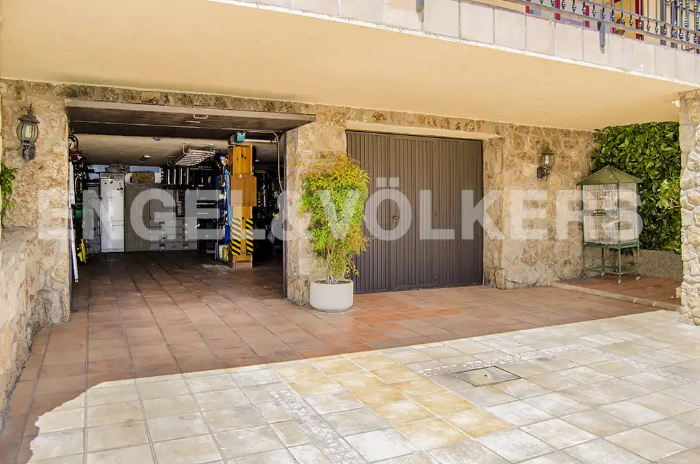 Parking of Houses for sale in El Escorial  with Heating, Private garden and Terrace