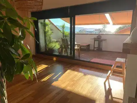 Terrassa de Pis de lloguer en Nigrán amb Jardí privat, Parquet i Moblat
