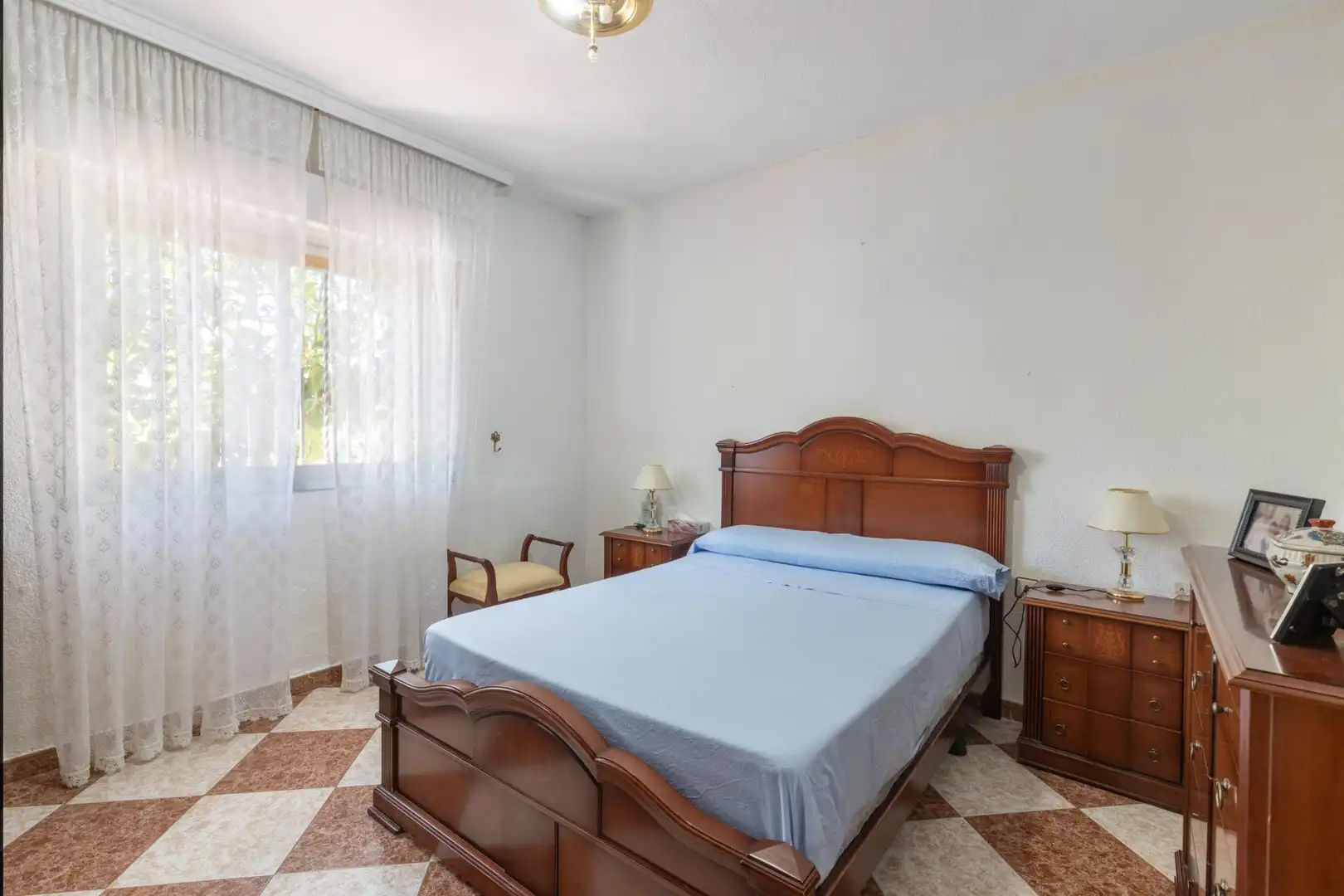 Dormitori de Casa o xalet en venda en La Zubia amb Terrassa