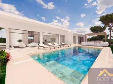 Chalet con balcón en venta en El Pinar de Campoverde