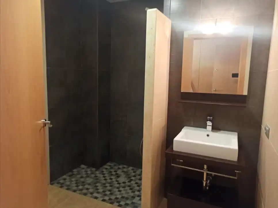 Badezimmer von Dachboden zum Verkauf in Benigànim mit Klimaanlage, Heizung und Terrasse